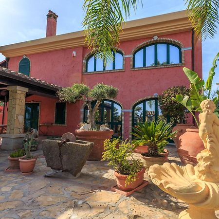 Casa Vacanze Villa Flumini フルミニ・ディ・クアルトゥ エクステリア 写真