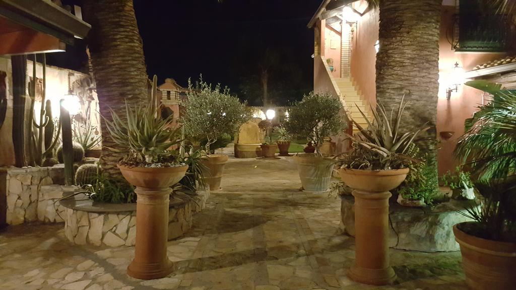 Casa Vacanze Villa Flumini フルミニ・ディ・クアルトゥ エクステリア 写真