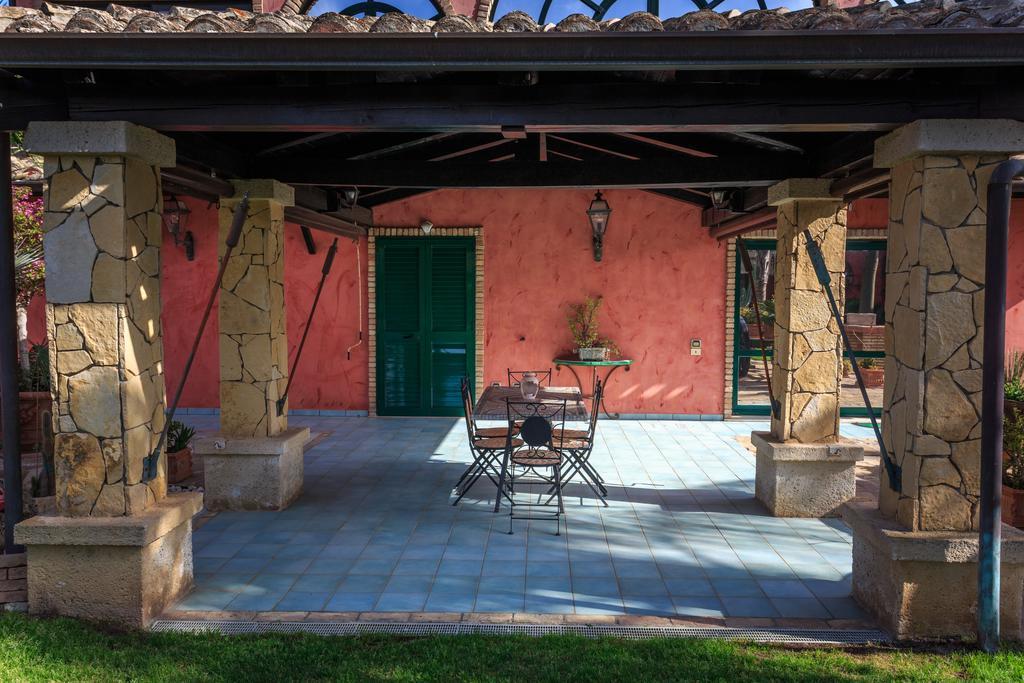 Casa Vacanze Villa Flumini フルミニ・ディ・クアルトゥ エクステリア 写真