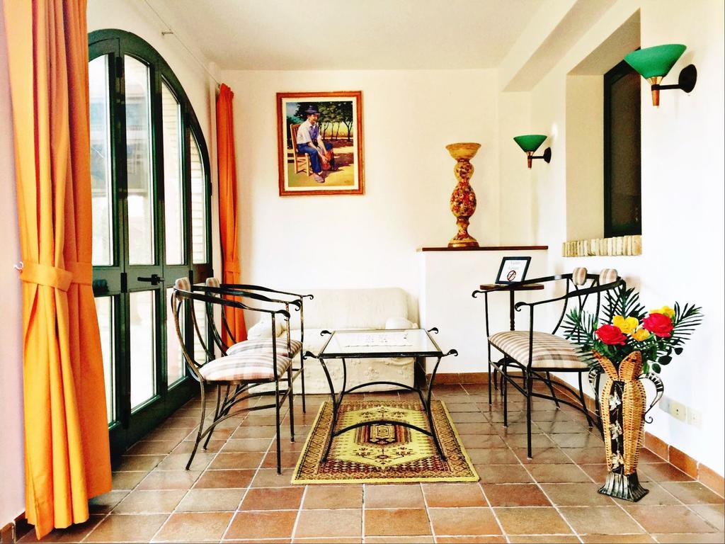 Casa Vacanze Villa Flumini フルミニ・ディ・クアルトゥ エクステリア 写真